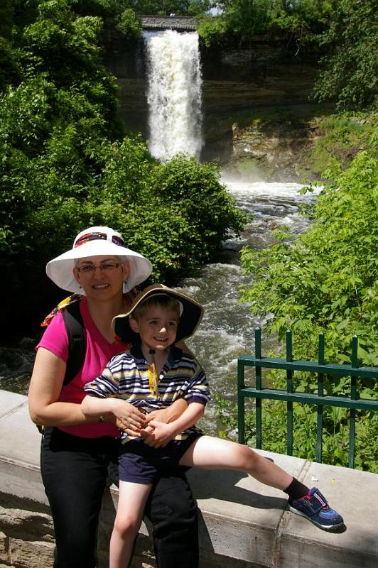 minnehaha falls 1.jpg